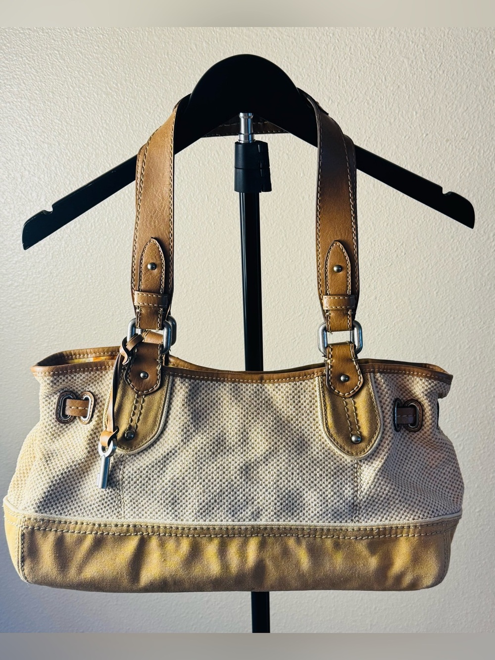 Fossil Vintage Floral Woven Canvas Purse – Tan & Cream – Colorful Floral Lining